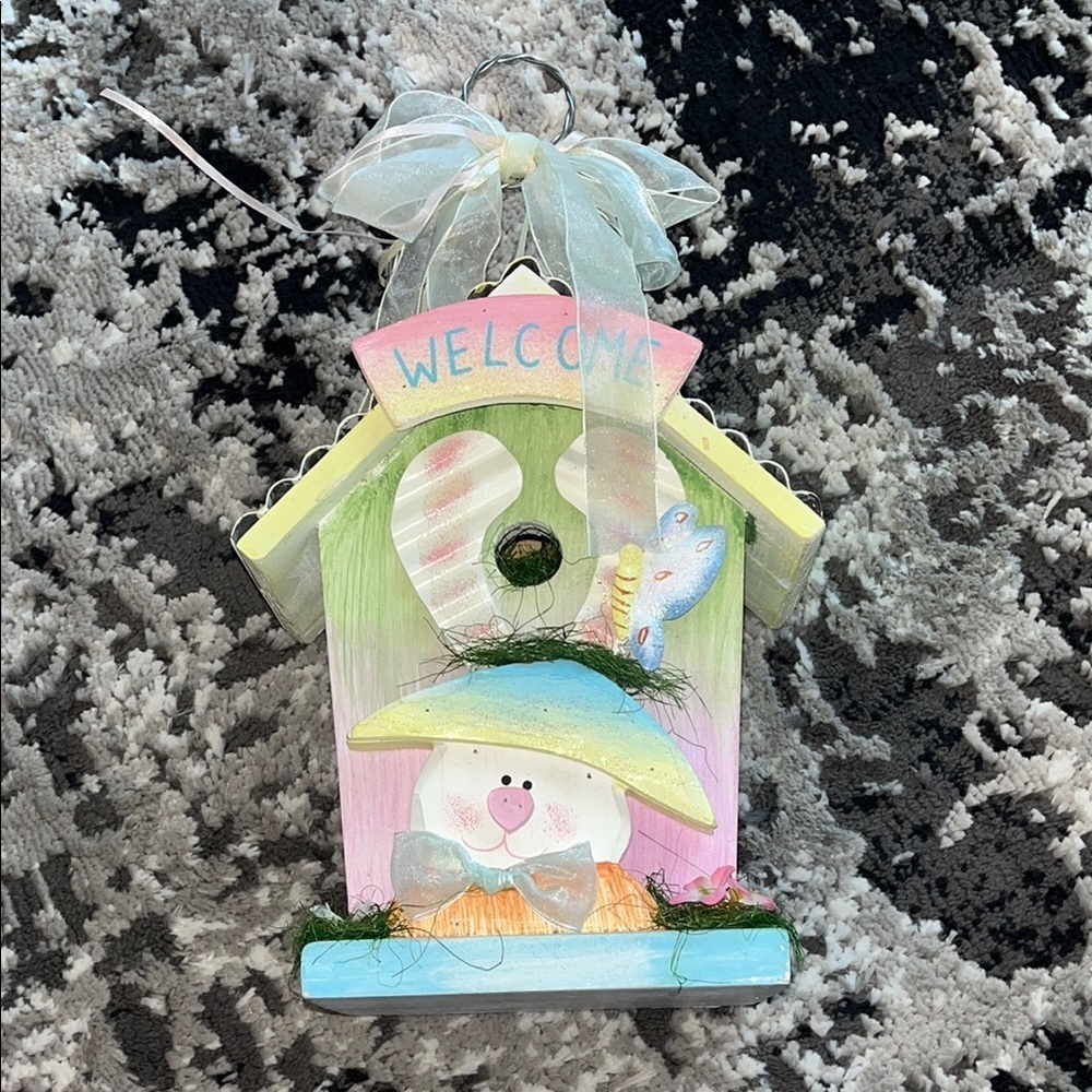 Colorful Welcome Birdhouse with Bunny Design
